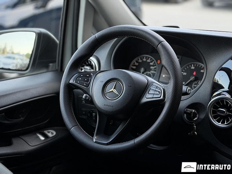 2019 Mercedes Vito — Miniatură 11