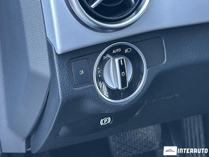 2013 Mercedes GLK 220 — Miniatură 12