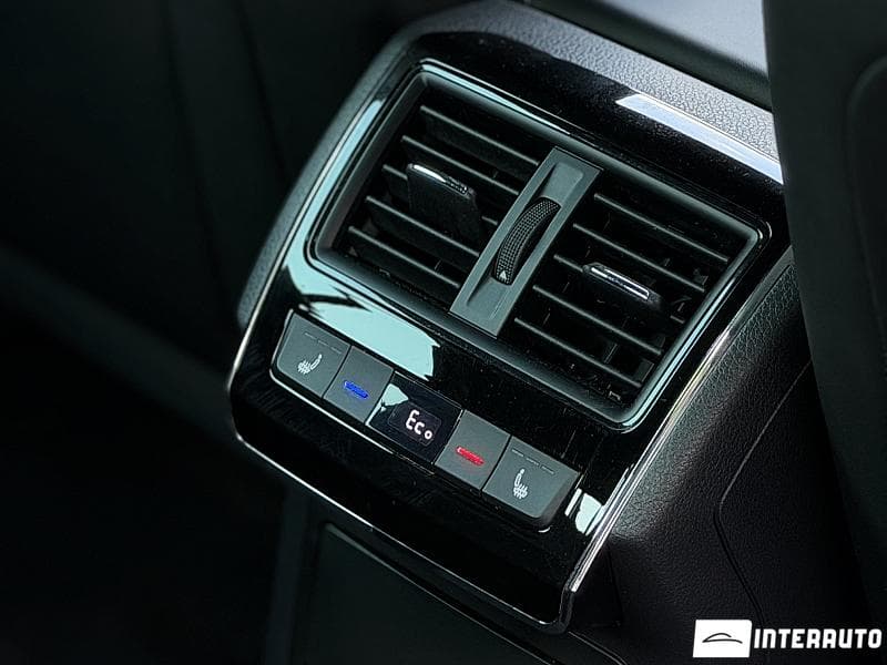2020 Skoda Superb — Miniatură 20