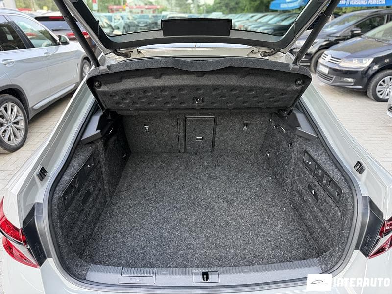 2020 Skoda Superb — Miniatură 22