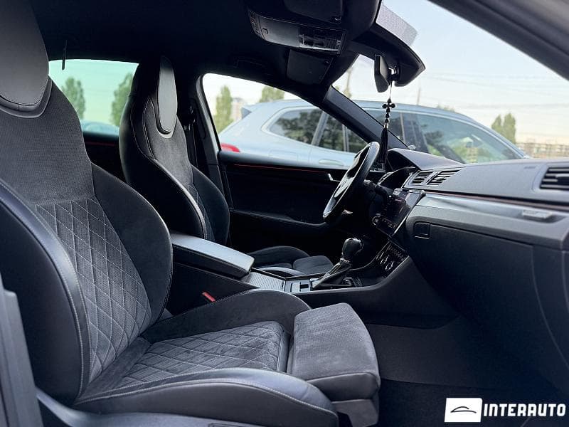 2020 Skoda Superb — Miniatură 16