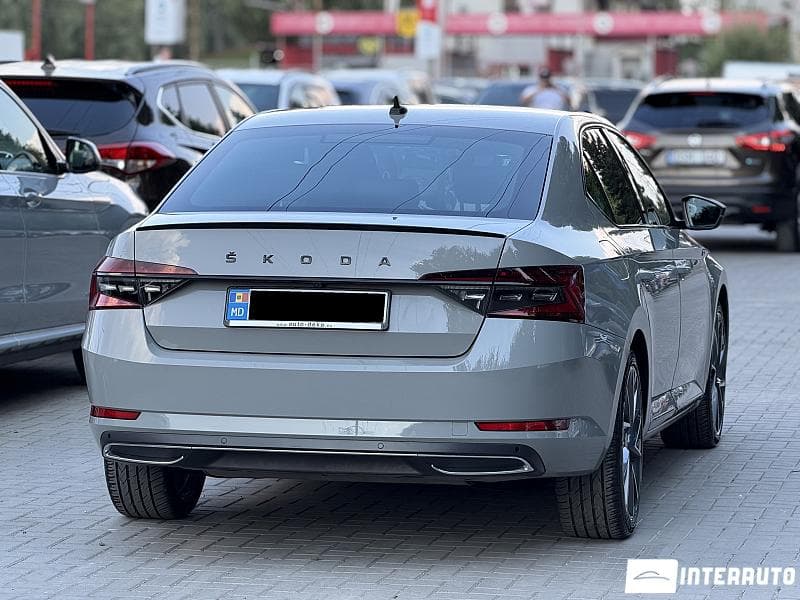 2020 Skoda Superb — Miniatură 2