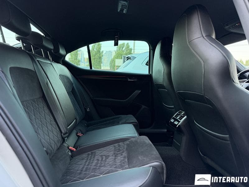 2020 Skoda Superb — Miniatură 19