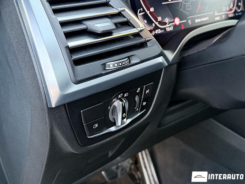 BMW X3 3.0e 2022 — Миниатюра 17