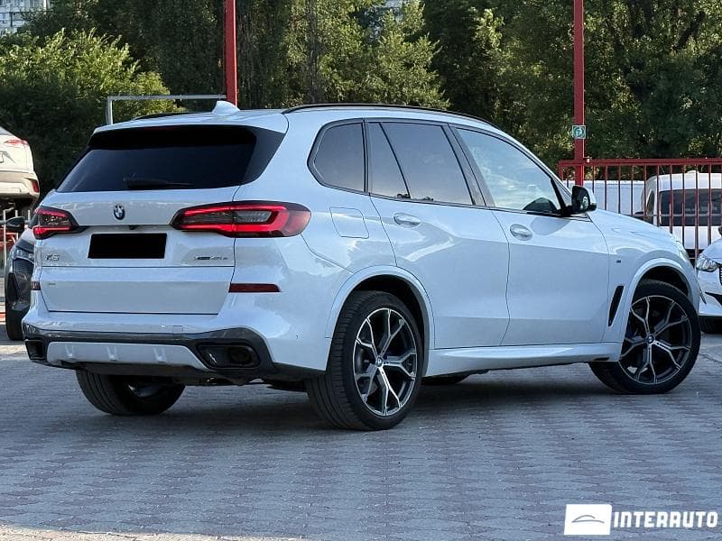 2021 BMW X5 4.5e — Miniatură 2