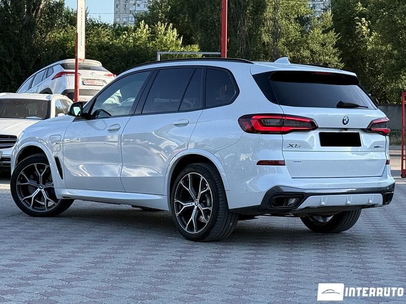 2021 BMW X5 4.5e — Miniatură 4