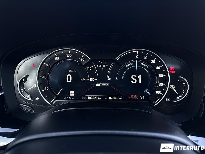 2019 BMW 530e — Miniatură 8