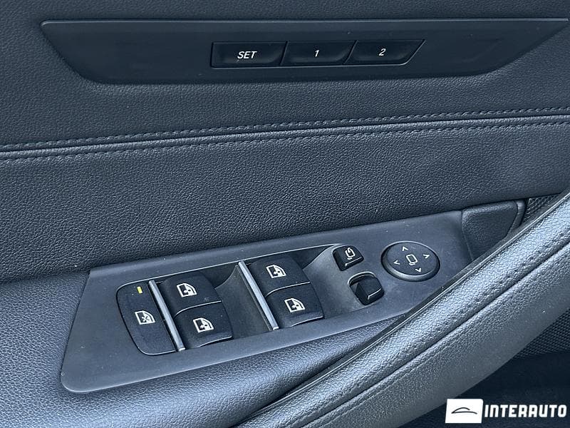 2019 BMW 530e — Miniatură 18