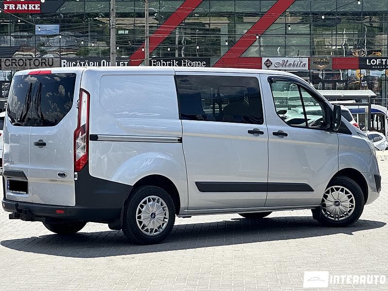 2017 Ford Transit — Miniatură 3