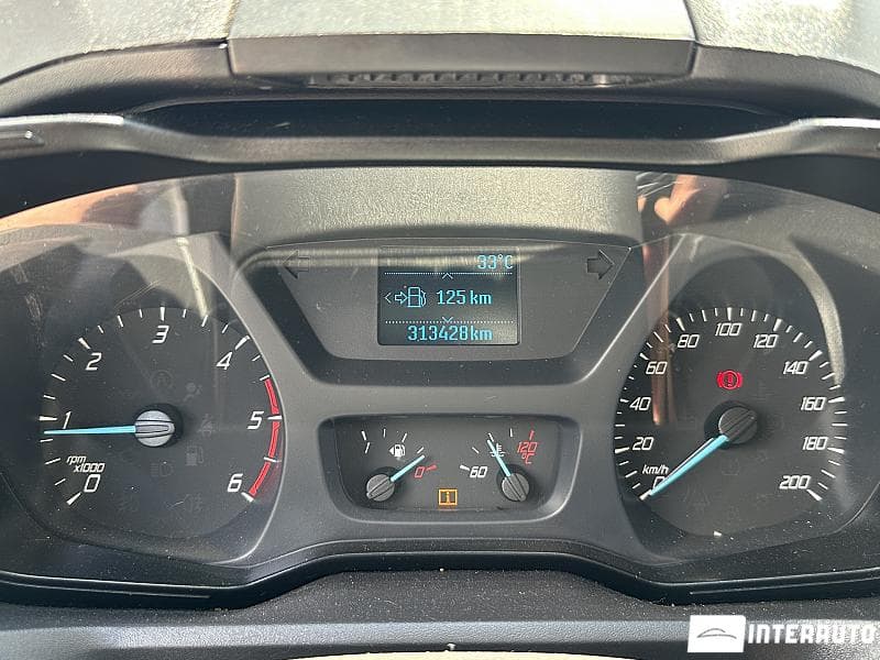 2017 Ford Transit — Miniatură 8