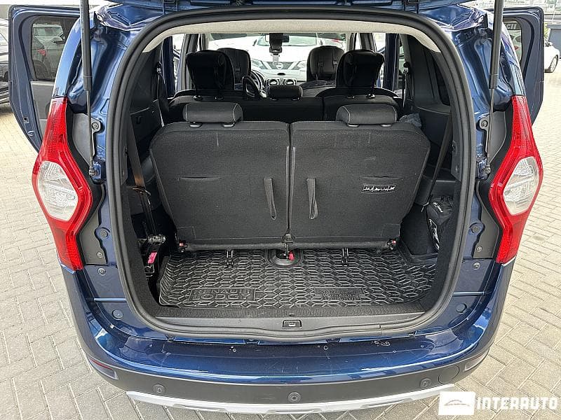 2017 Dacia Lodgy Stepway — Miniatură 19