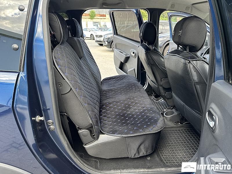 2017 Dacia Lodgy Stepway — Miniatură 13