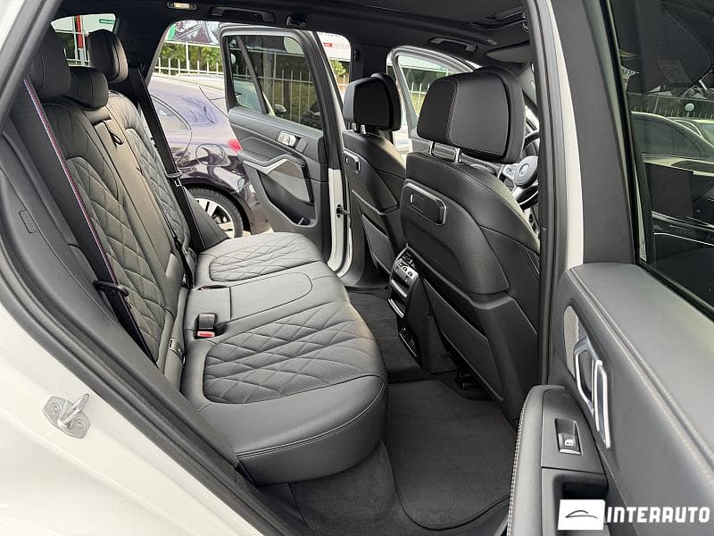 2023 BMW X5 5.0e — Miniatură 8