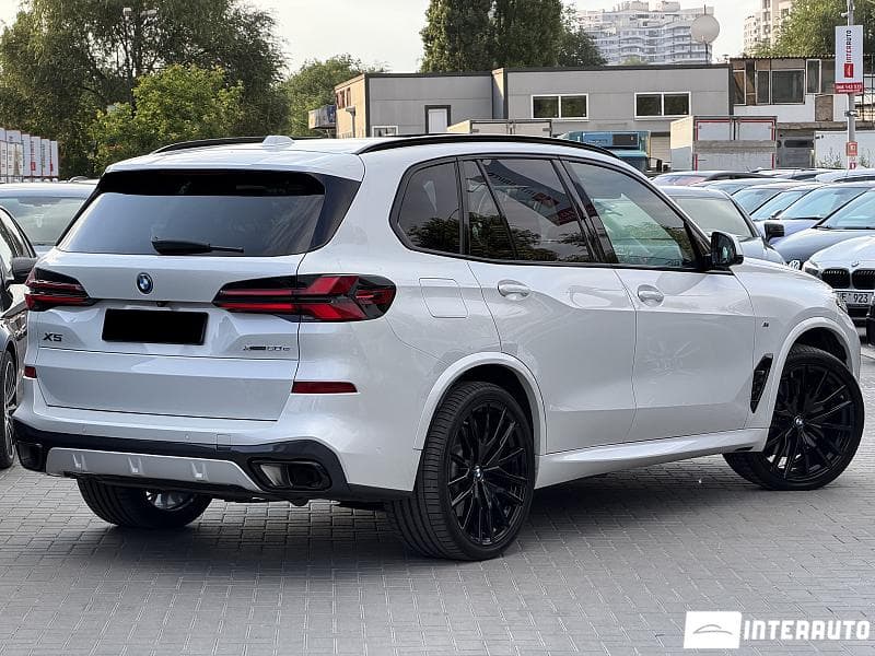 2023 BMW X5 5.0e — Miniatură 2
