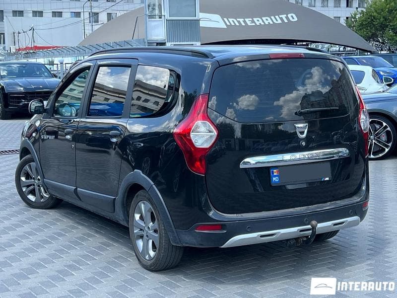 2016 Dacia Lodgy Stepway — Miniatură 2