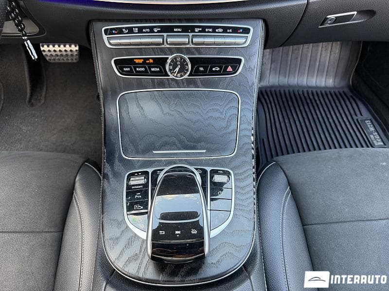 Mercedes E 200 2019 — Миниатюра 12