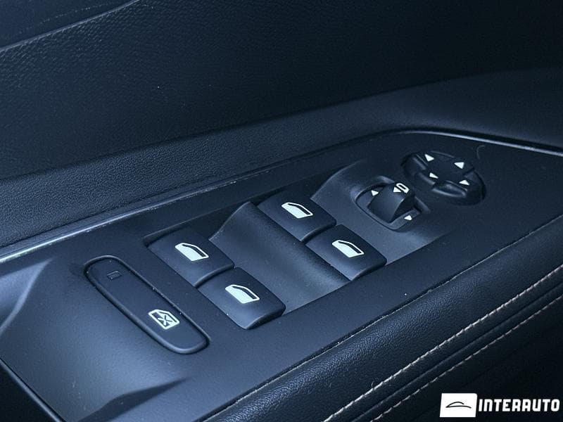 Peugeot 3008 2020 — Миниатюра 7