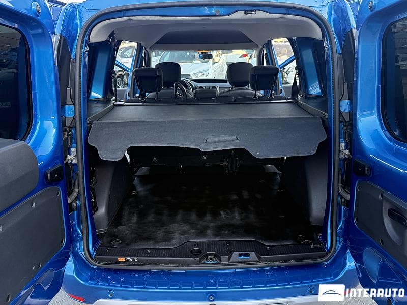 2019 Dacia Dokker Stepway — Miniatură 19