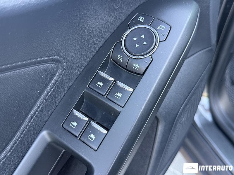 2020 Ford Focus — Miniatură 15
