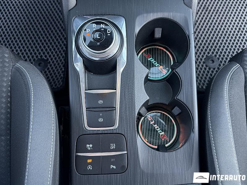 2020 Ford Focus — Miniatură 12