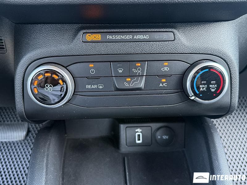 2020 Ford Focus — Miniatură 11