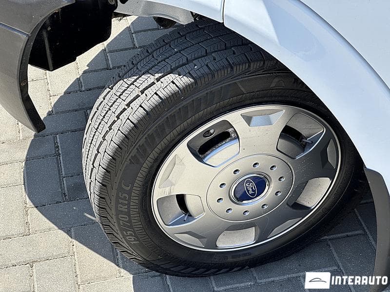 2012 Ford Transit — Miniatură 16