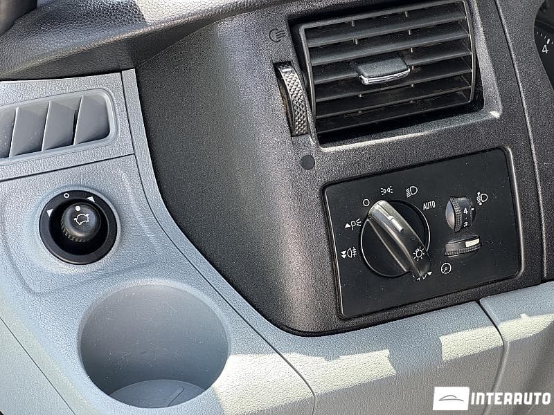 2012 Ford Transit — Miniatură 12
