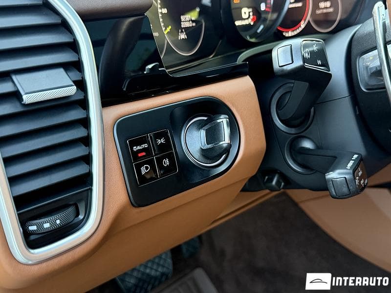 2019 Porsche Cayenne E-Hybrid — Miniatură 18