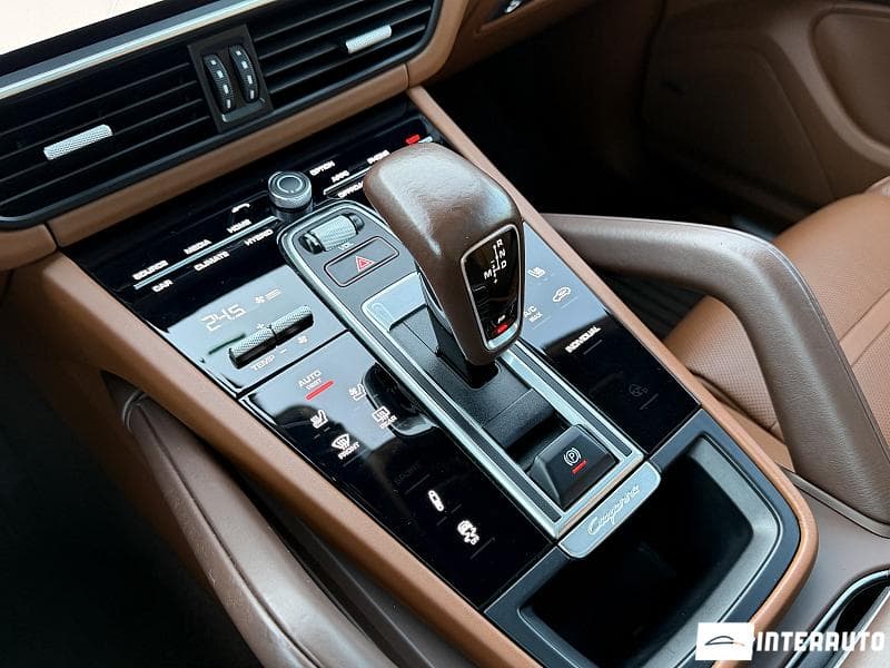2019 Porsche Cayenne E-Hybrid — Miniatură 11