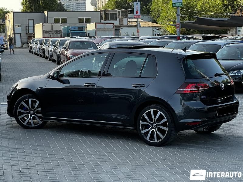 2015 Volkswagen Golf GTE — Miniatură 2