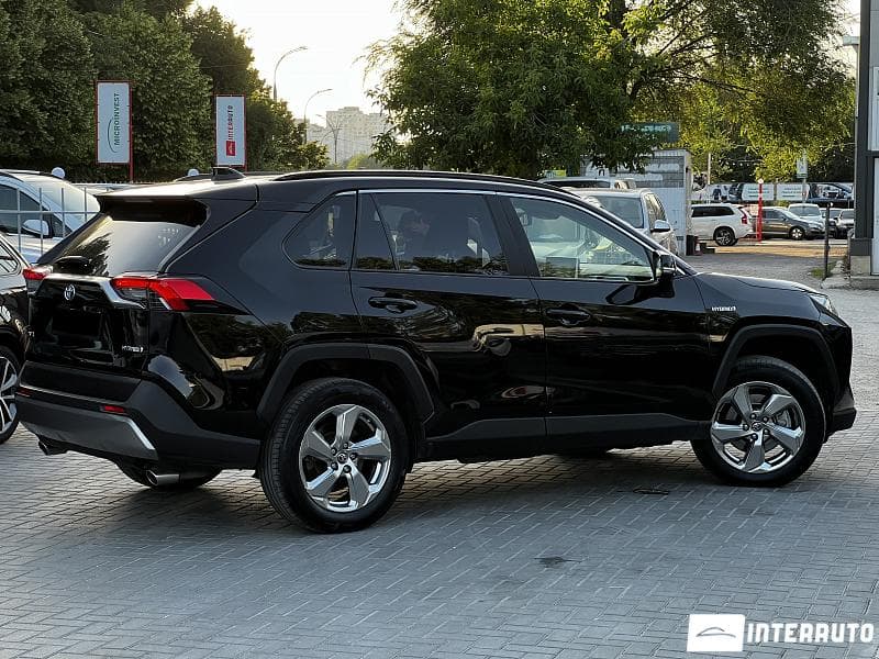 Toyota Rav-4 2019 — Миниатюра 3