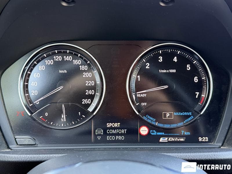 2020 BMW X1 2.5e — Miniatură 13