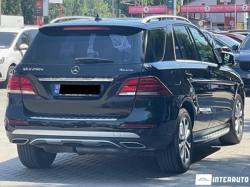 2017 Mercedes GLE 250 — Miniatură 2