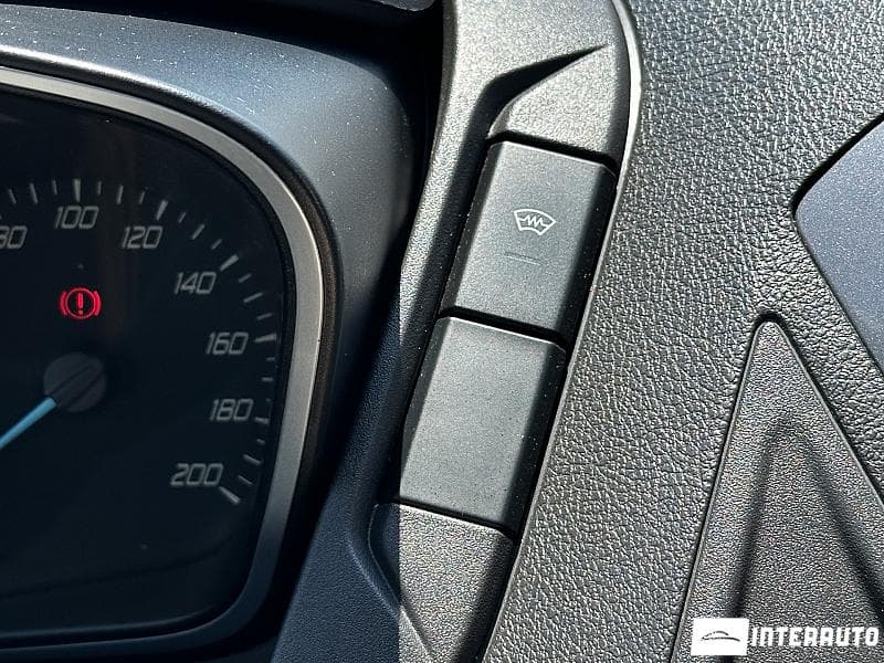 2015 Ford Transit — Miniatură 10