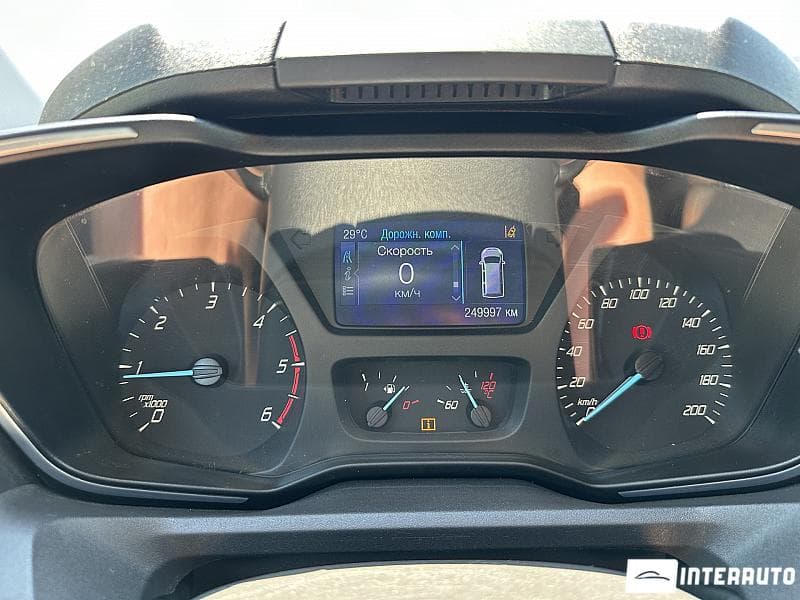 2015 Ford Transit — Miniatură 8