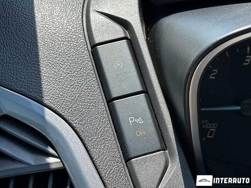 2015 Ford Transit — Miniatură 9