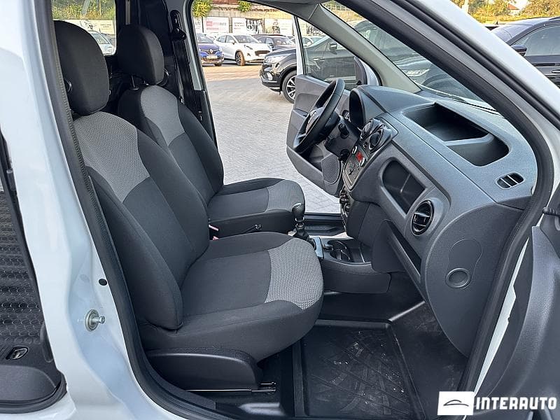 2021 Dacia Dokker — Miniatură 12