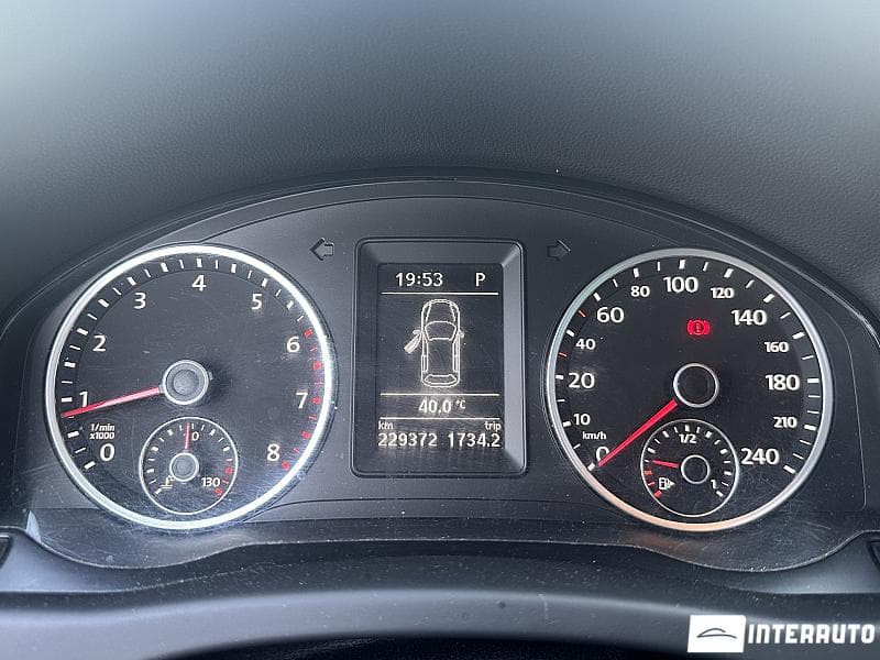 Volkswagen Tiguan 2010 — Миниатюра 8