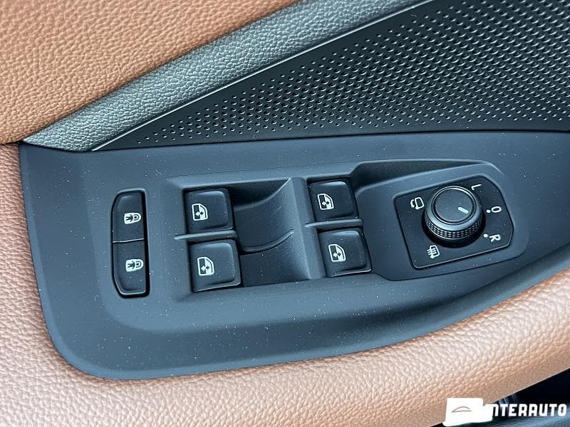 2025 Skoda Superb — Miniatură 17