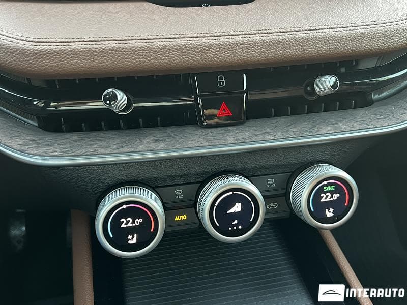 2025 Skoda Superb — Miniatură 15