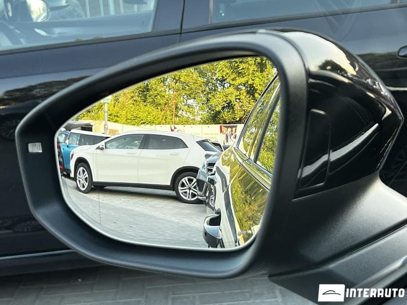 2025 Skoda Superb — Miniatură 20