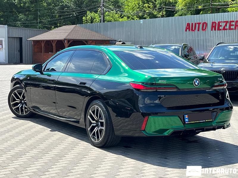 2023 BMW 740 — Miniatură 2