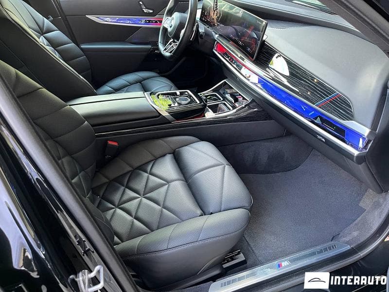 2023 BMW 740 — Miniatură 7
