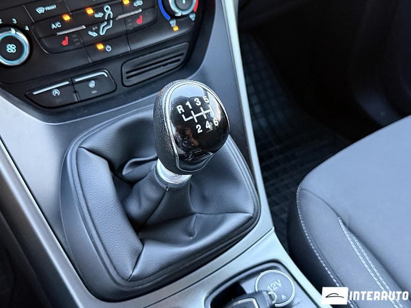 2017 Ford Kuga — Miniatură 13