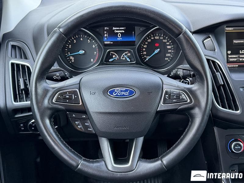 2015 Ford Focus — Miniatură 10
