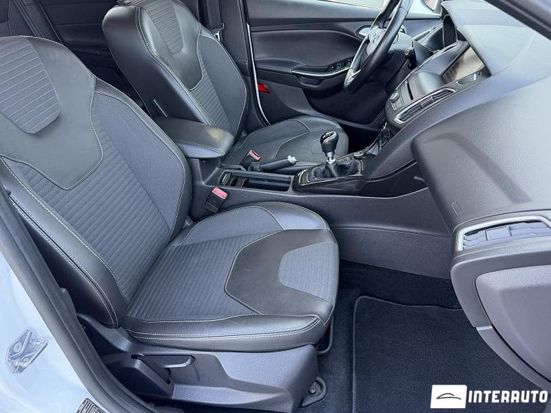 2015 Ford Focus — Miniatură 14