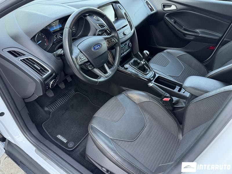 2015 Ford Focus — Miniatură 5