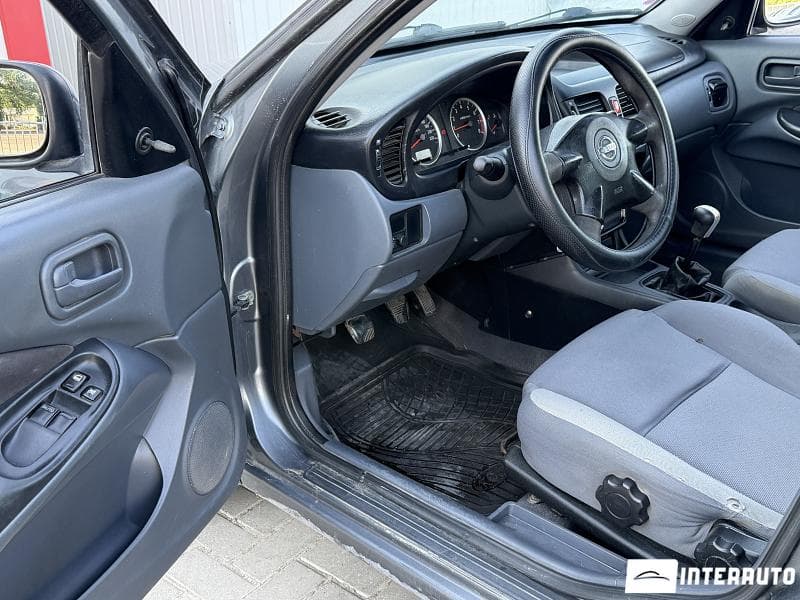 2005 Nissan Almera — Miniatură 5
