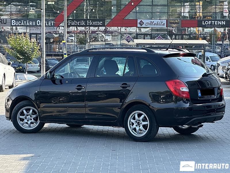 2009 Skoda Fabia — Miniatură 4