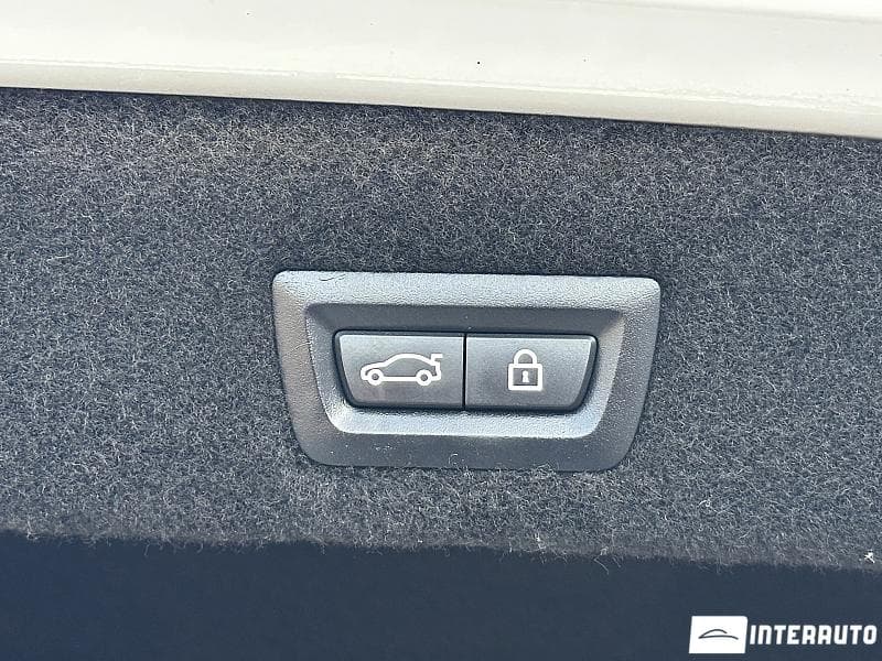 2021 BMW 740 — Miniatură 25